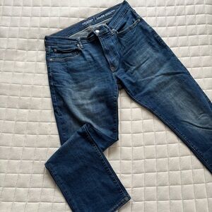 Arizona Jean Company Men’s Dark Blue Athletic Tapper Jeans